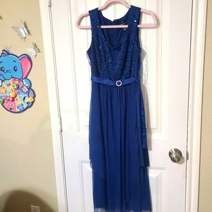 R & M Richards Women gown Blue lace and sequin size 12